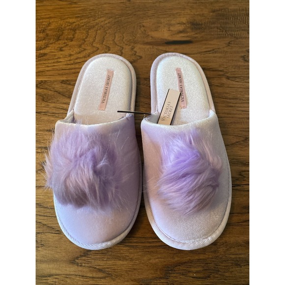 Victoria Secret Purple Slippers Fluffy Pom Pom Faux Fur Slip On VS Size Medium - Picture 2 of 4